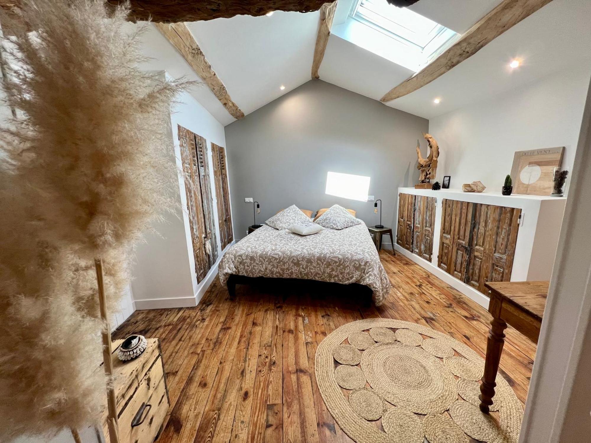 Les Hirondelles Du Marais Bed & Breakfast Riom Exterior photo